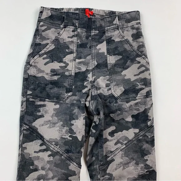 SPANX Gray Camo Jogger Pants XS - Picture 3 of 12